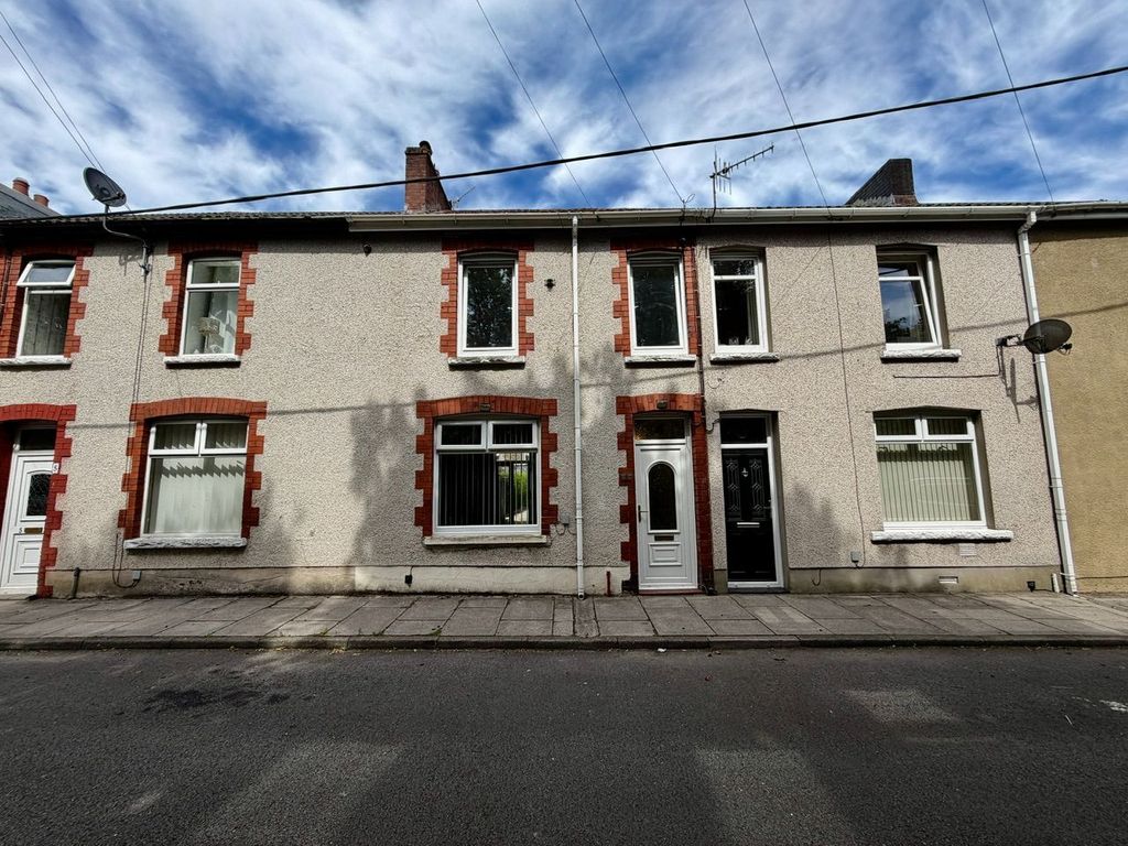 Property photo 1 of 37