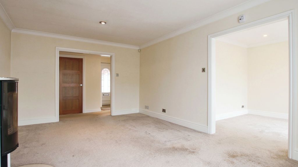 Property photo 2 of 26 3419915