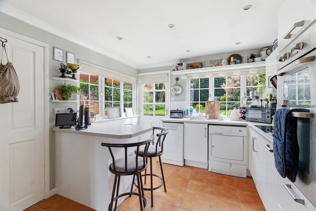 Property photo 2 of 16