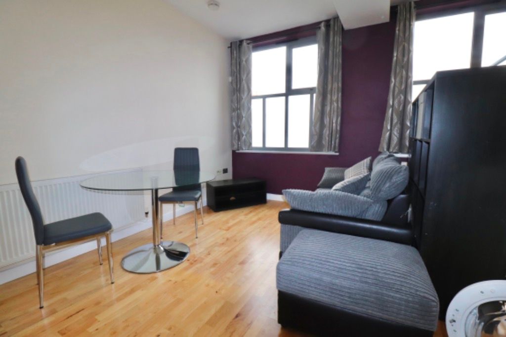 Property photo 3 of 6