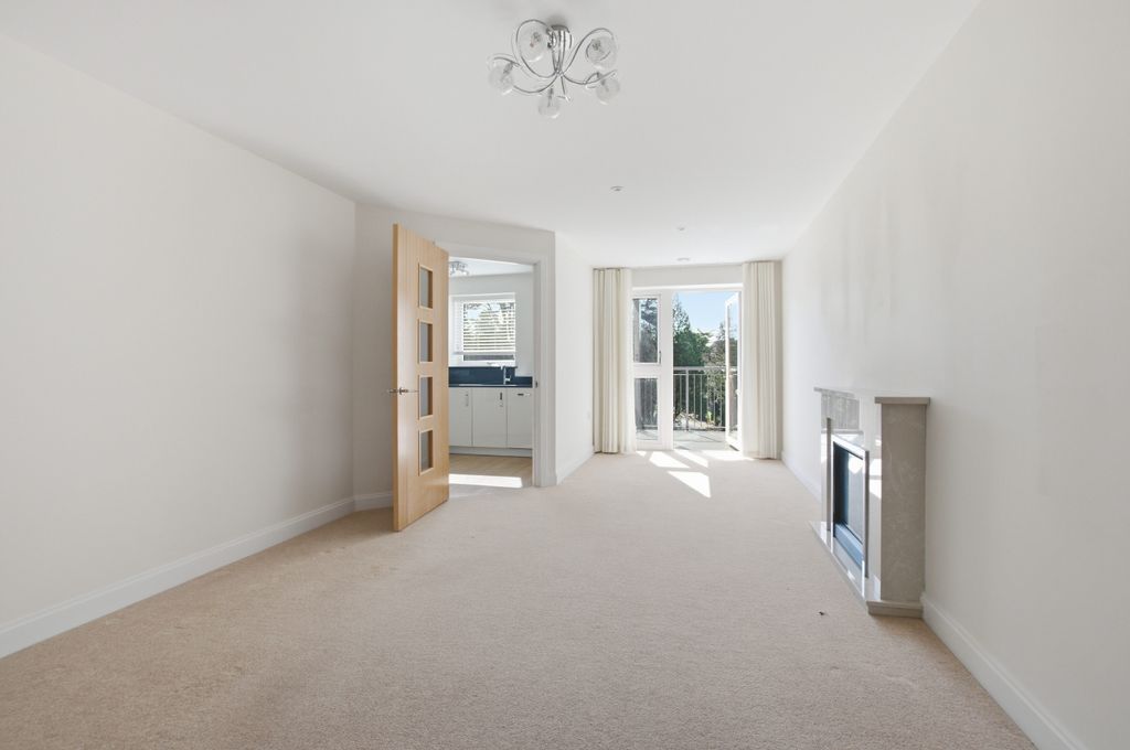 Property photo 2 of 9