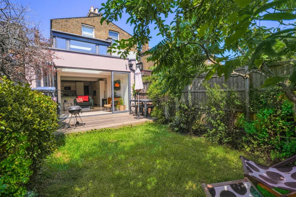 Property photo 3 of 12 Dsc03895-Hdr.Jpg