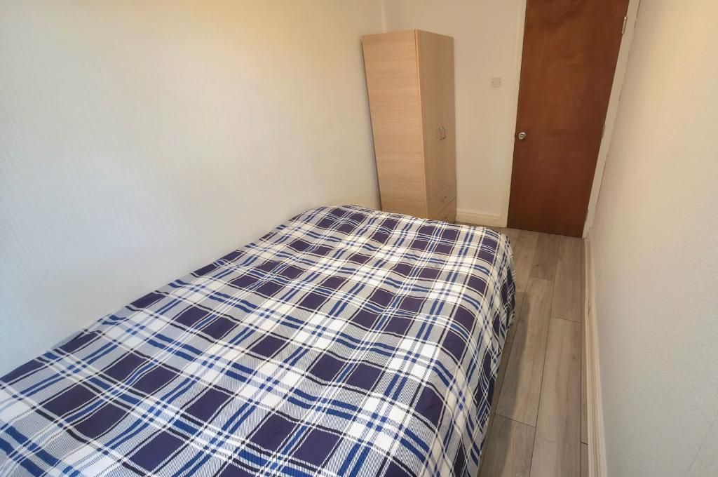 Property photo 3 of 8 Photo 3