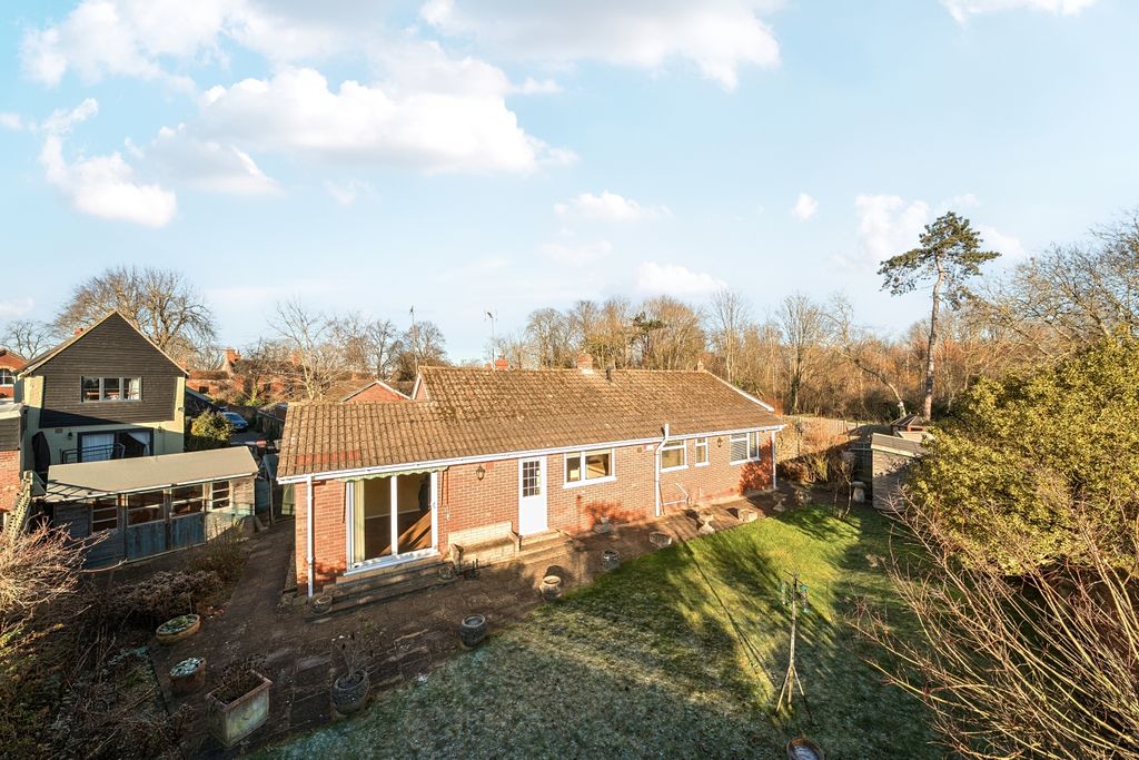 Property photo 2 of 22 1396211-2-695Cfb3A1Afeb-