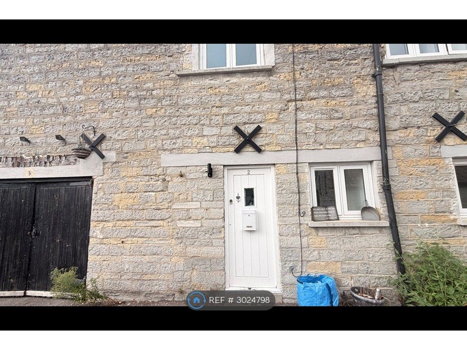 Property photo 3 of 27
