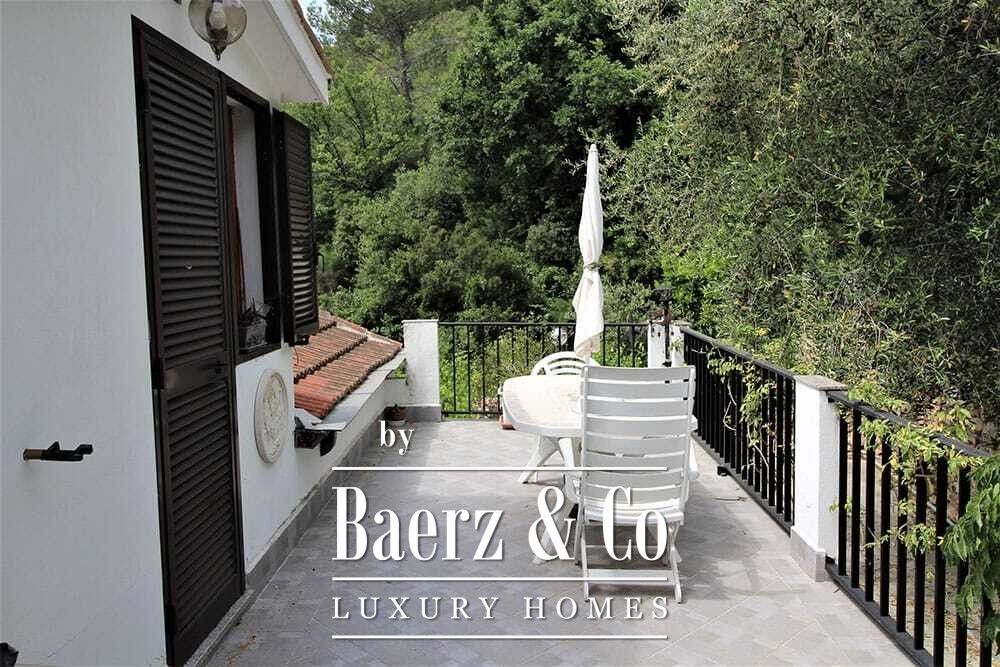 Property photo 2 of 29