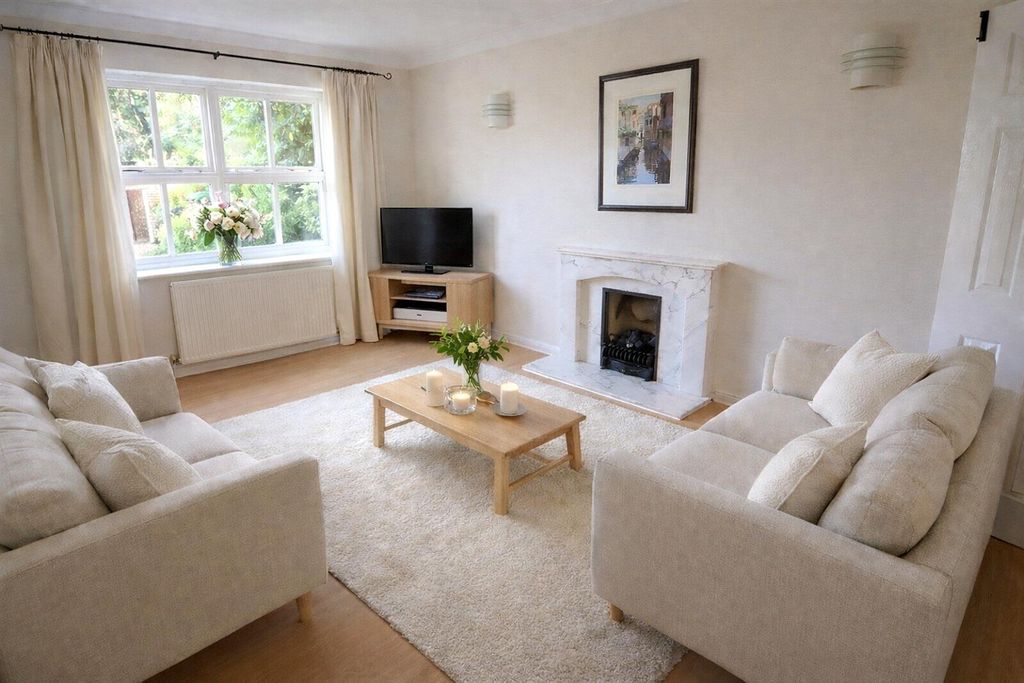 Property photo 3 of 16 Living Room Virtually Staged