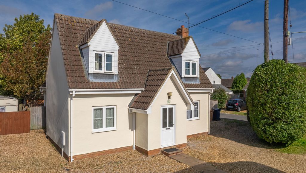 Property photo 1 of 32