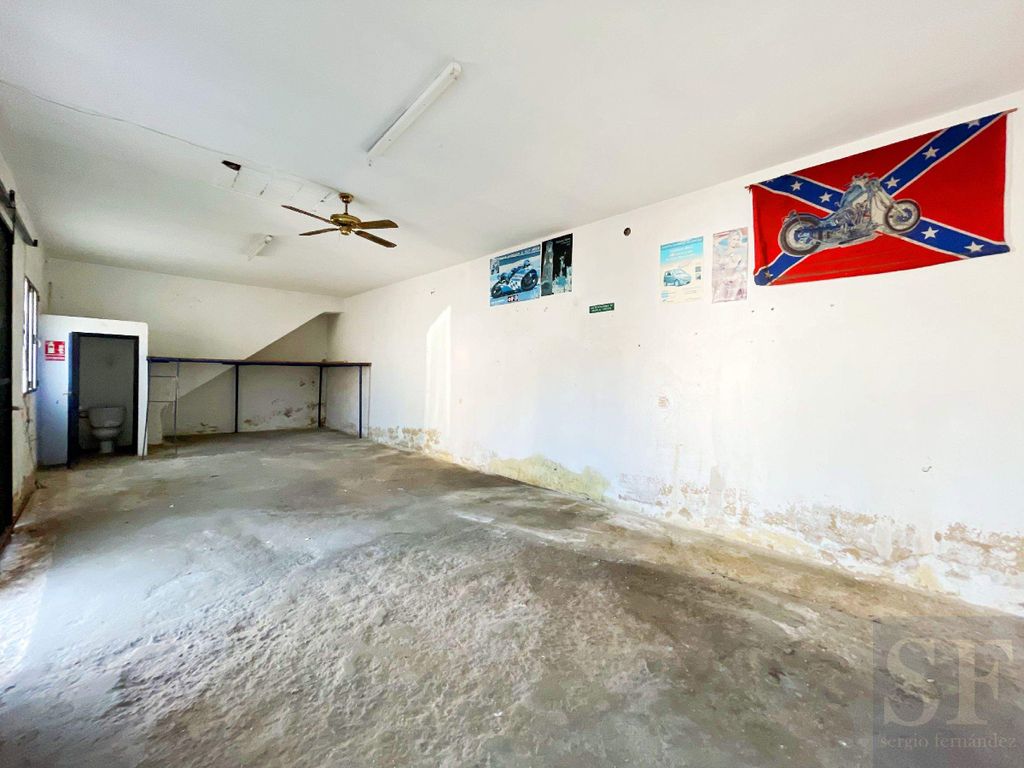 Property photo 1 of 16