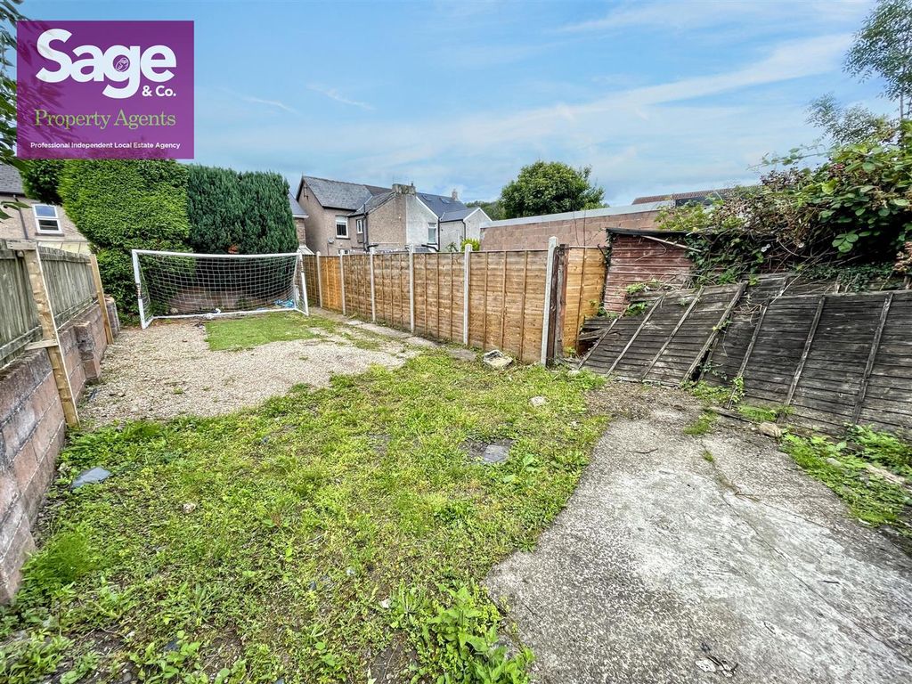 Property photo 3 of 20