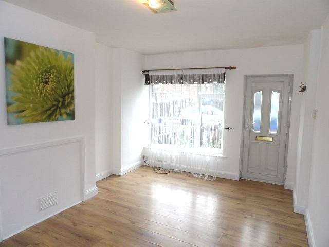 Property photo 2 of 8 Photograph 2