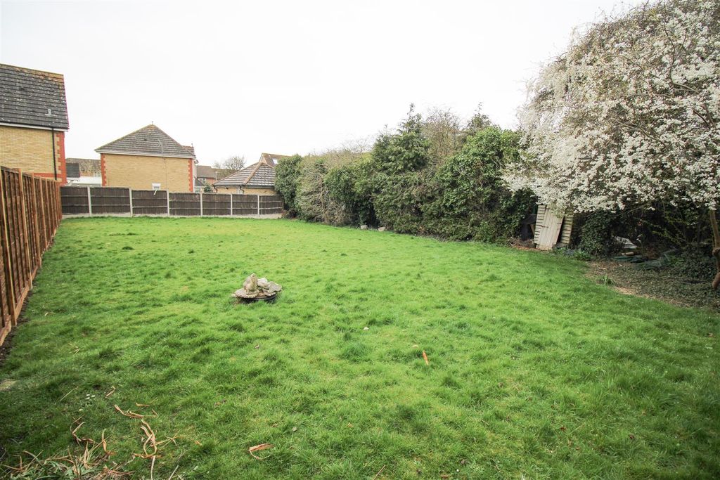 Additional image 23 of 4 bed detached bungalow for saleKingsdon Lane, Harlow CM17