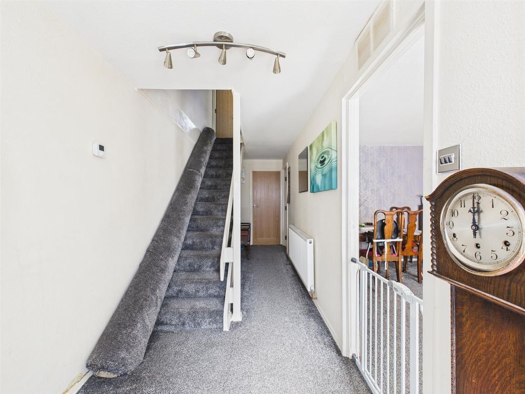 Property photo 2 of 13 Cam02885G0-Pr0359-Still003.Jpg