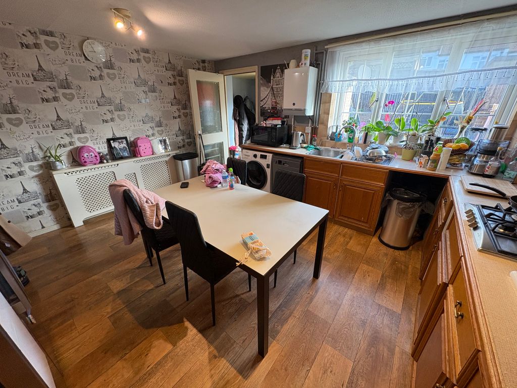 Property photo 2 of 15 Img_8185