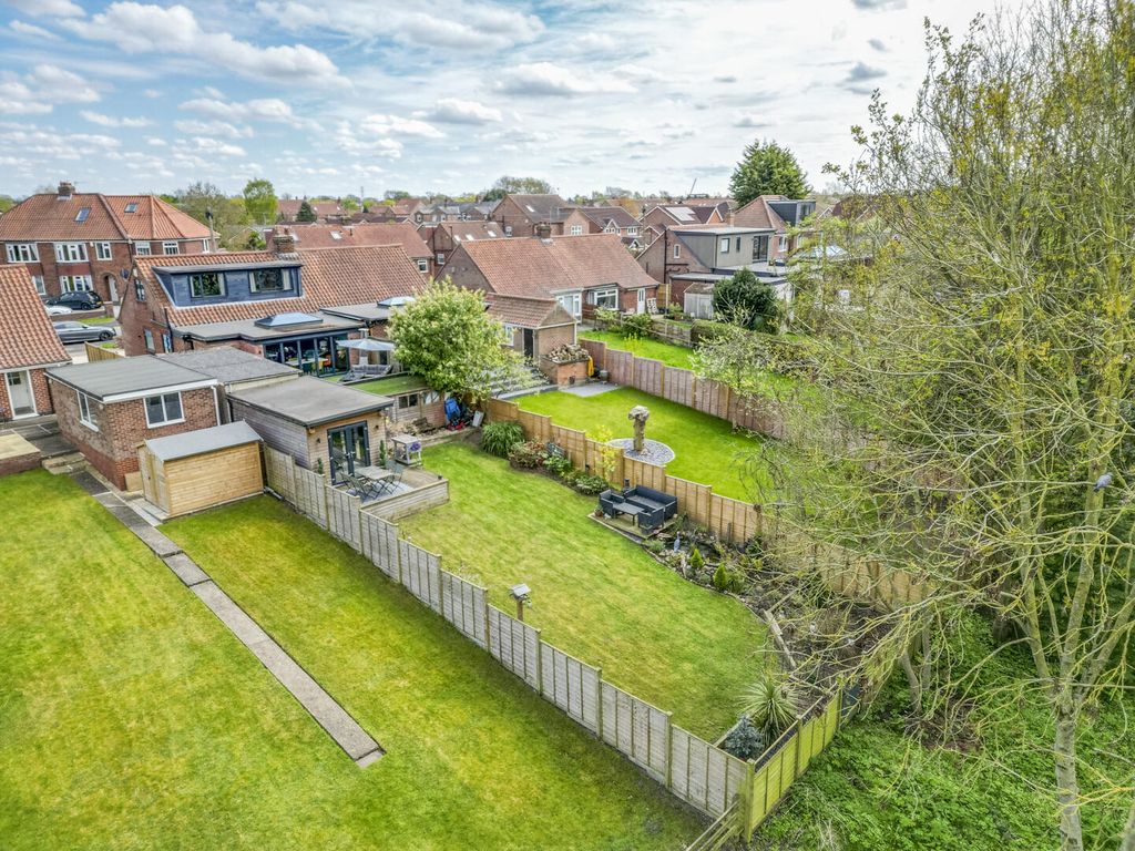 Property photo 2 of 24 Rear Garden