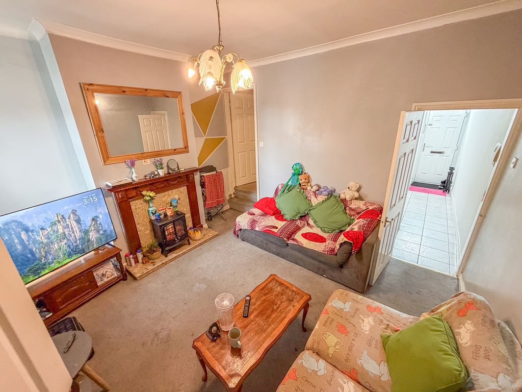 Property photo 2 of 16