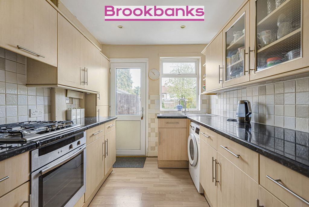 Property photo 2 of 24