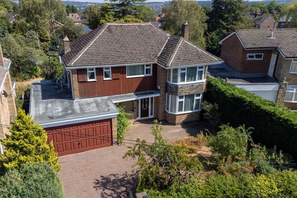 Property photo 1 of 28