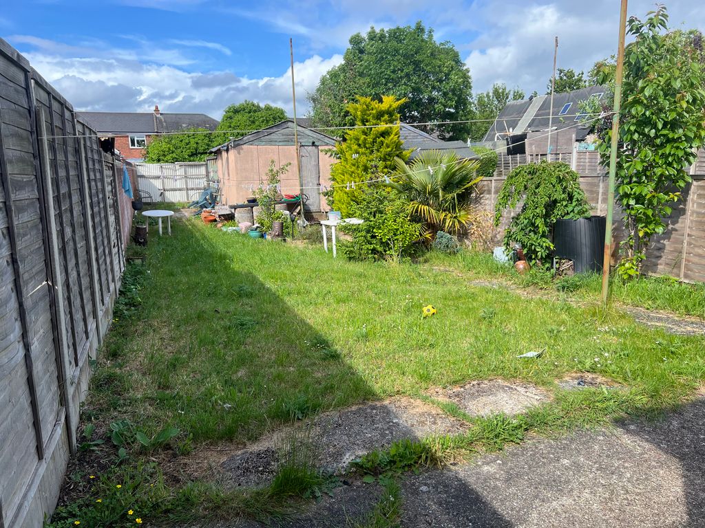 Property photo 3 of 7 Images
