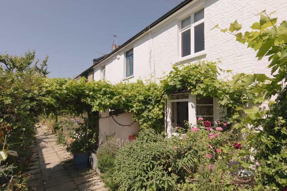 Property photo 1 of 18