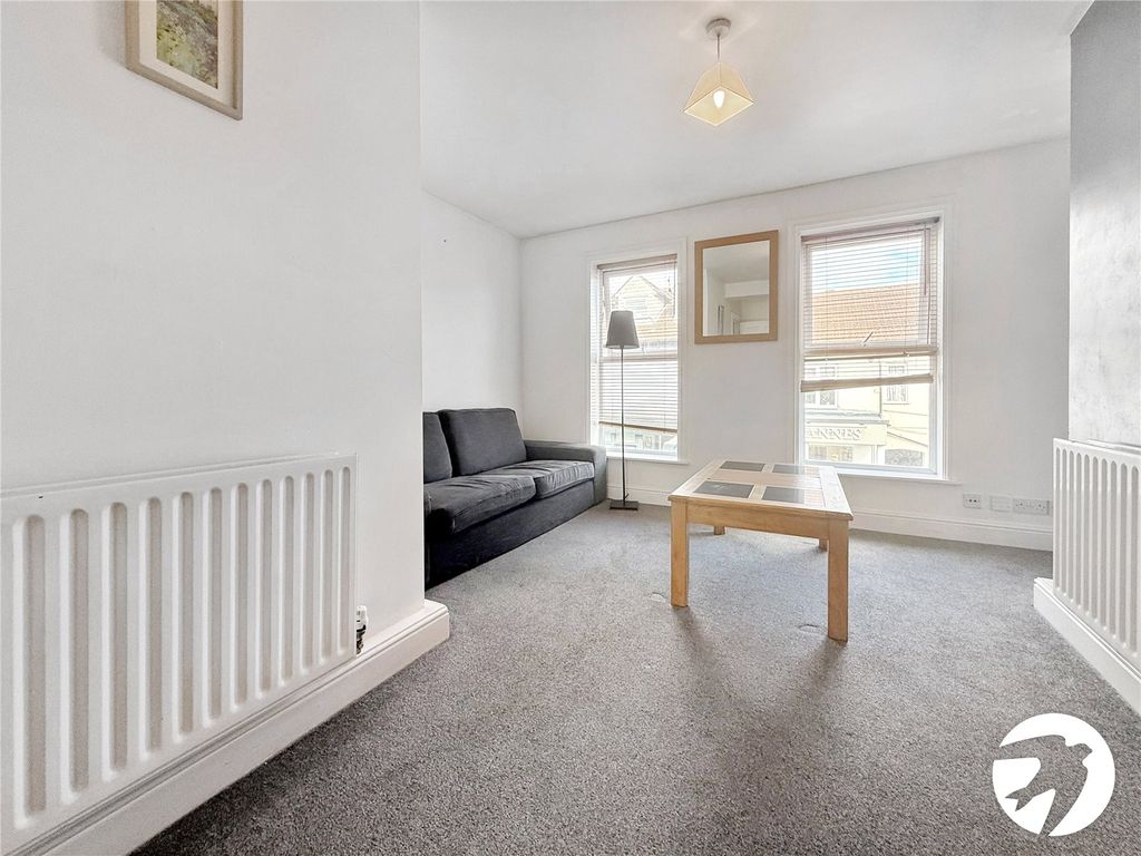 Property photo 3 of 4 Picture No. 07