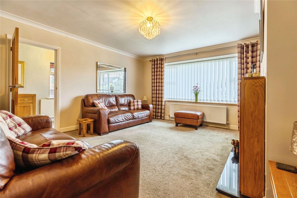 Property photo 3 of 27 Picture No. 03