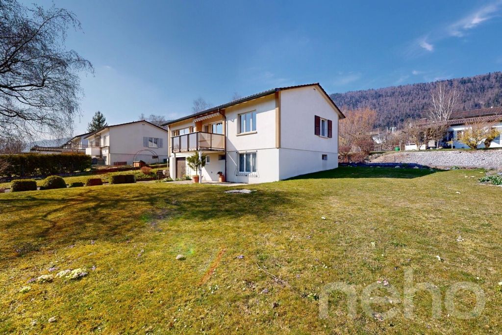 Property photo 2 of 12