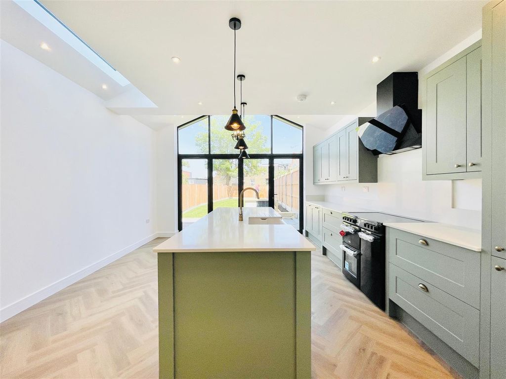 Property photo 2 of 23 Whatsapp Image 2025-05-01 At 11.29.25 (3).Jpeg