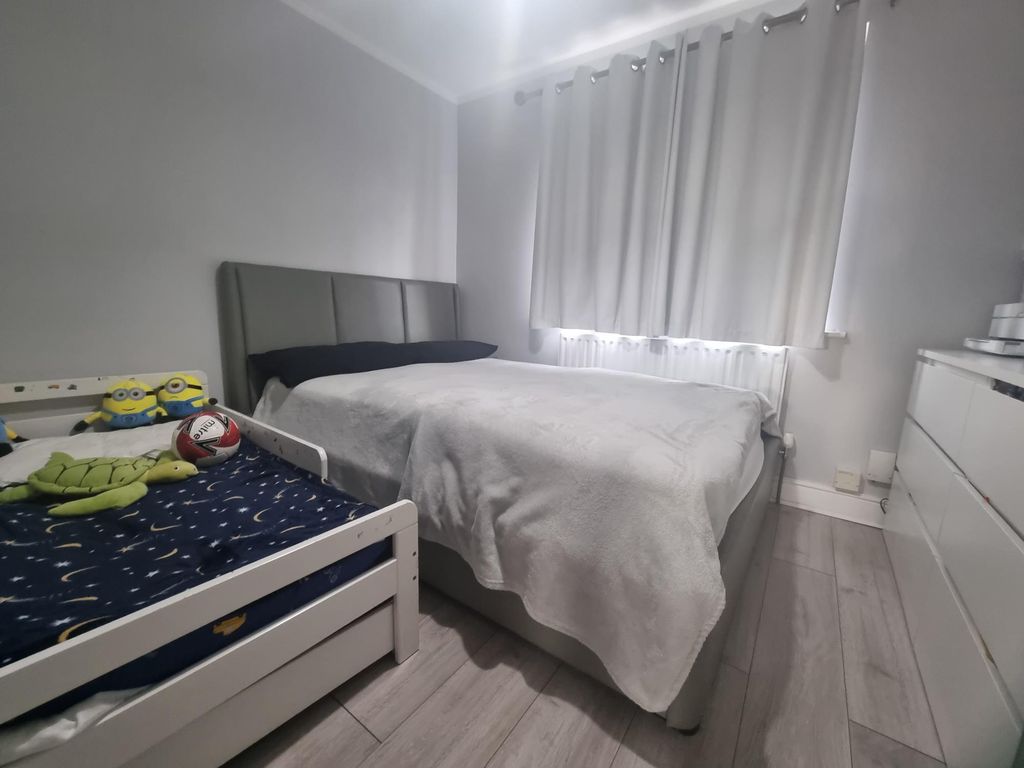 Property photo 3 of 4