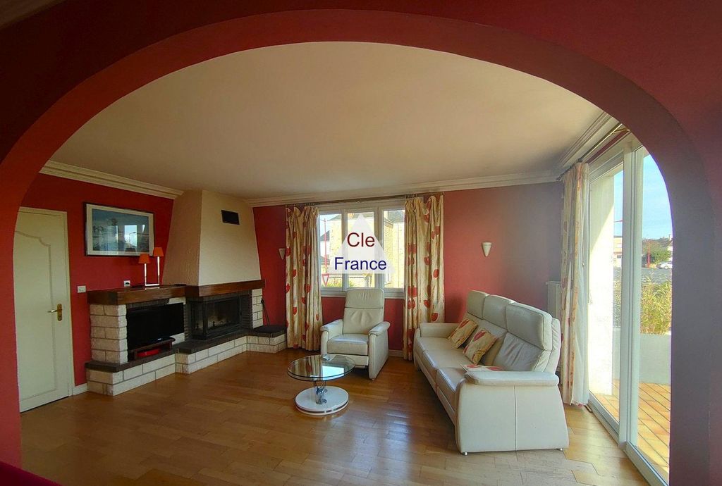Property photo 2 of 8