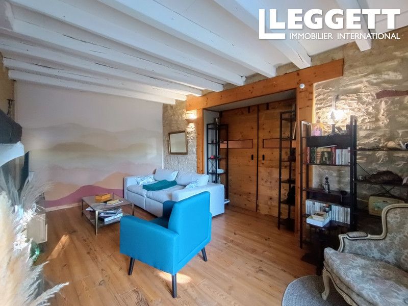 Property photo 2 of 10