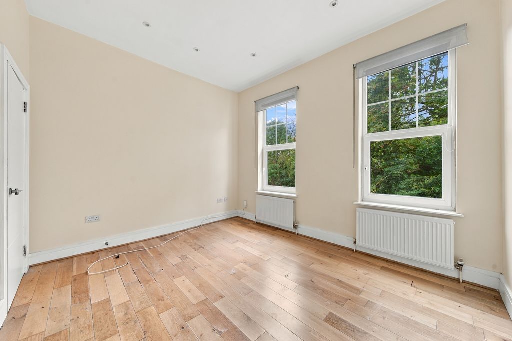 Property photo 2 of 16 Photo 7