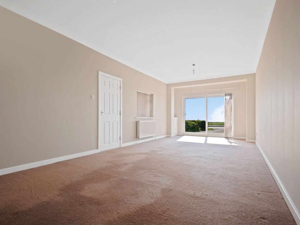 Property photo 3 of 25