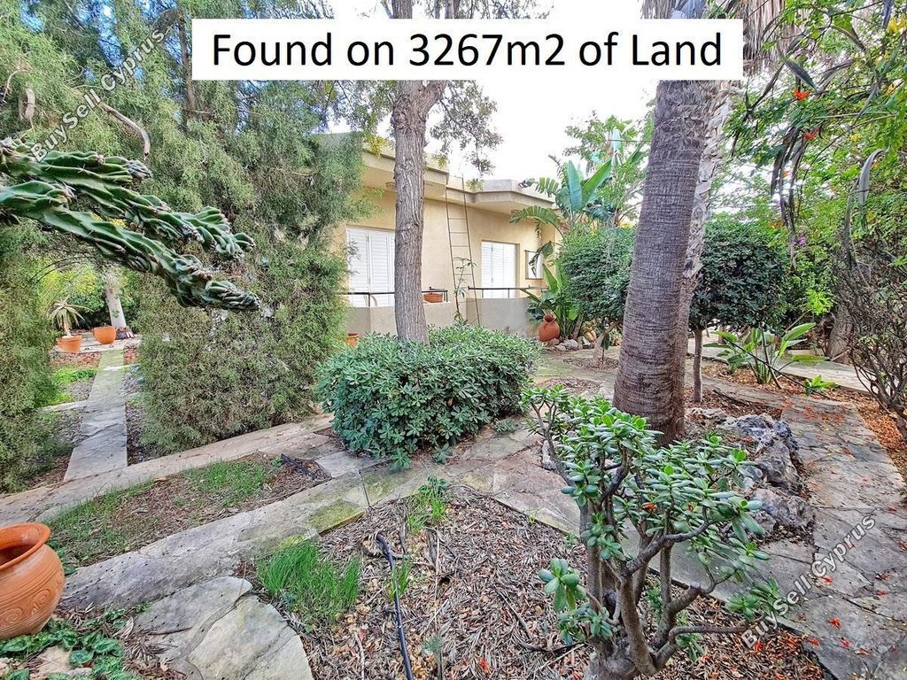 Property photo 1 of 37