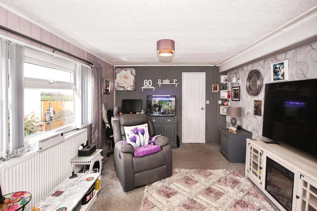 Property photo 3 of 20 Pbox-Img.Jpg