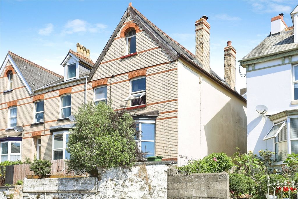 Property photo 1 of 16 Picture No. 03