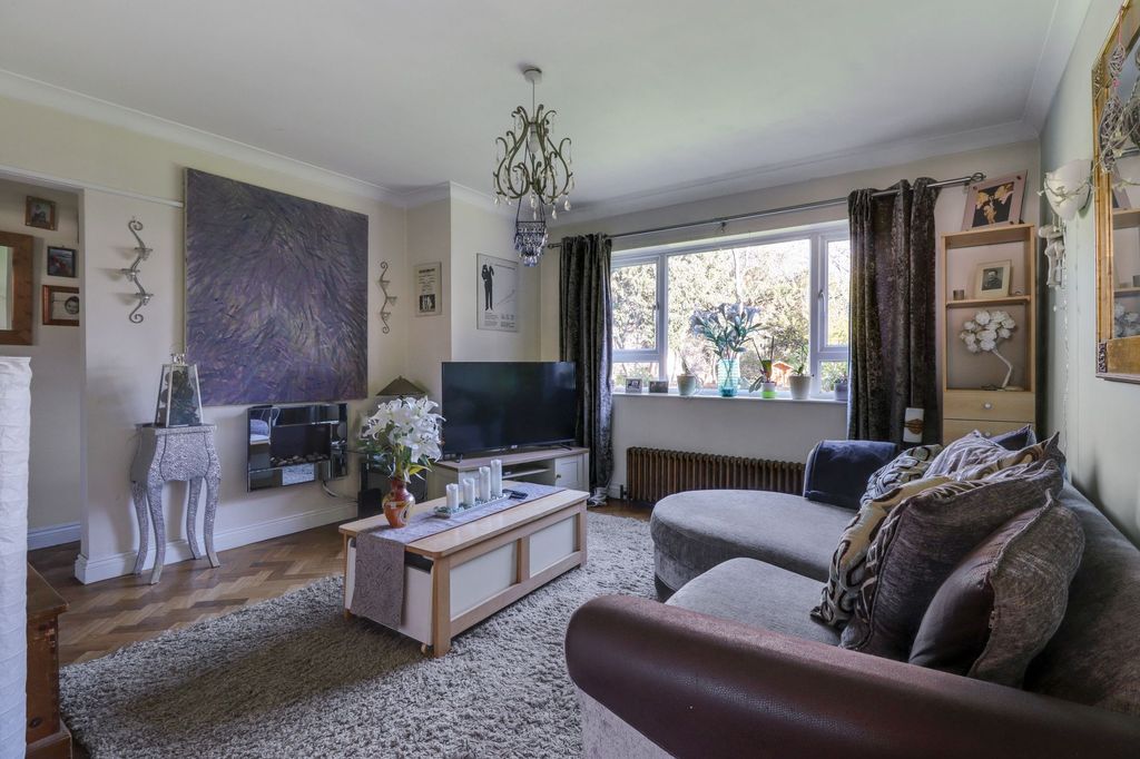 Property photo 2 of 16