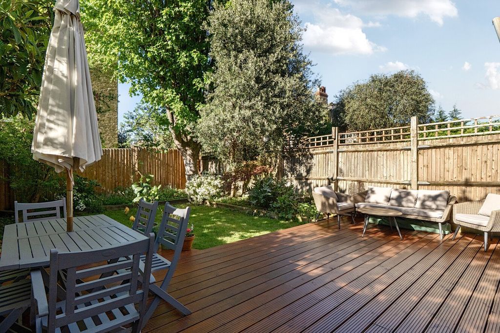 Property photo 2 of 16 Picture No. 06