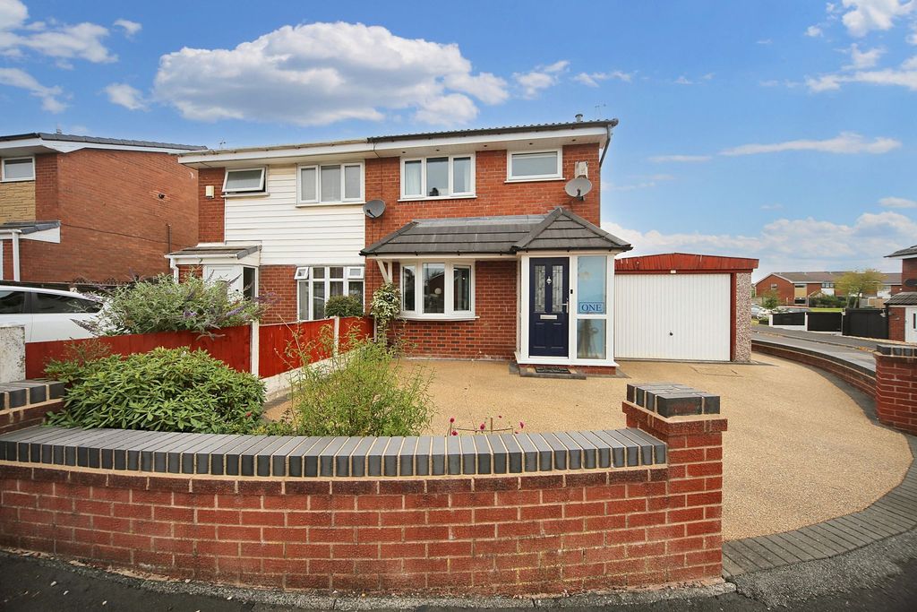 Property photo 1 of 22