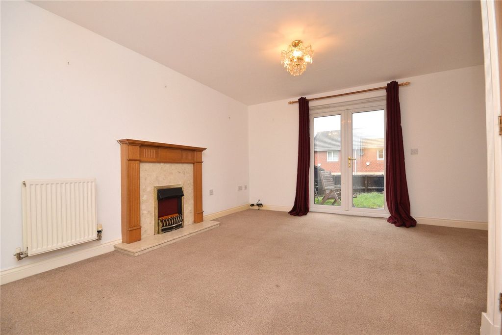 Property photo 3 of 17 Picture No. 16