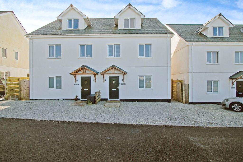 Property photo 1 of 18 Photography