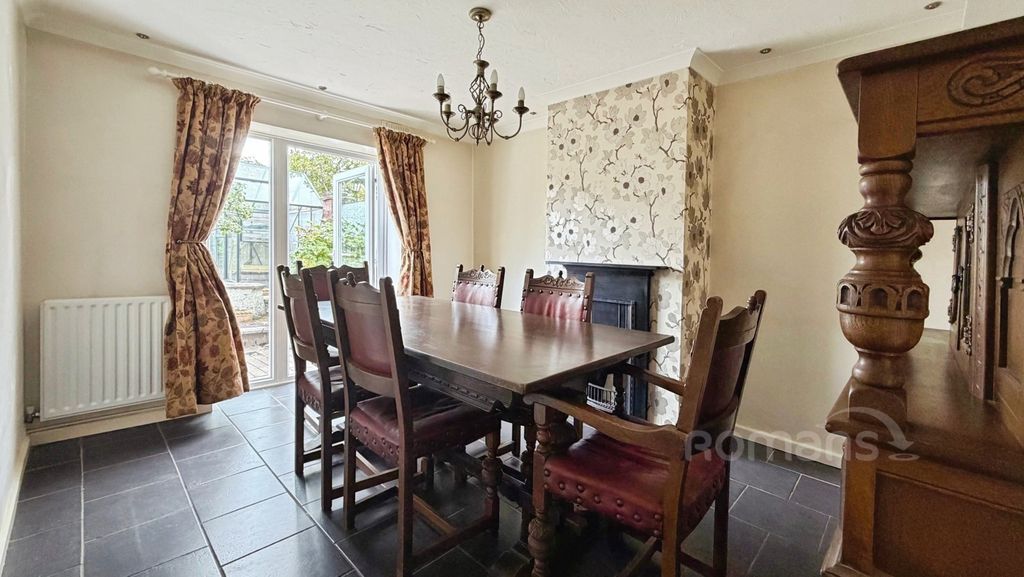 Property photo 3 of 34 Pbox-Img.Jpg