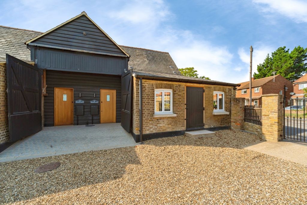 Property photo 1 of 21 Pbox-Img.Jpg