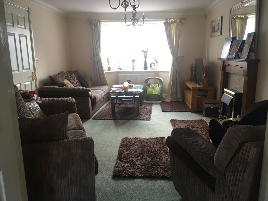 Property photo 2 of 9 Living Room