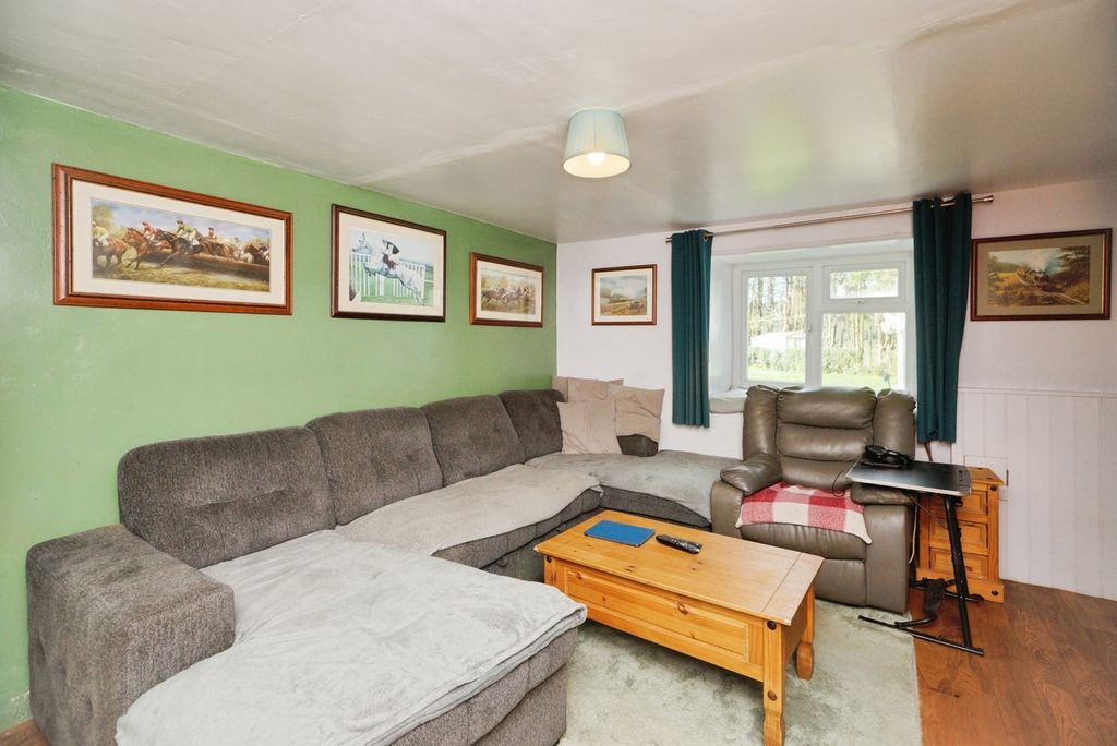 Property photo 2 of 30 Pbox-Img.Jpg