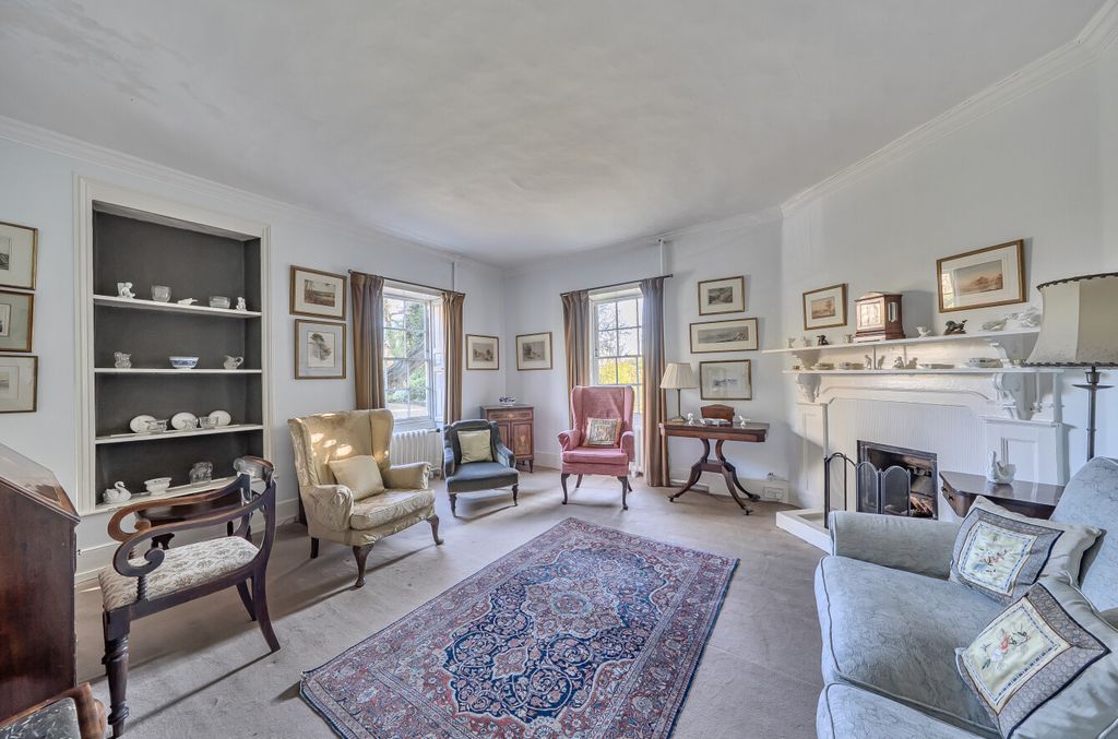 Property photo 3 of 30 Sitting Room