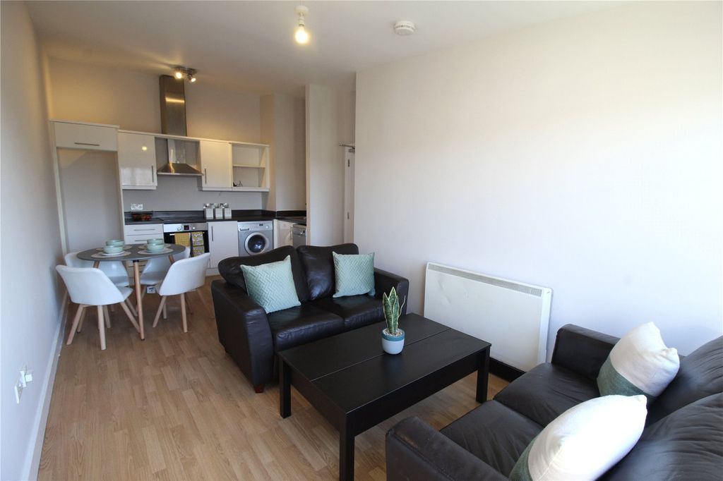 Property photo 2 of 8 Picture No. 04