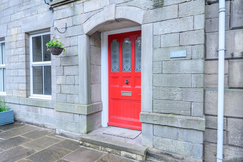 Property photo 3 of 55 Front Door