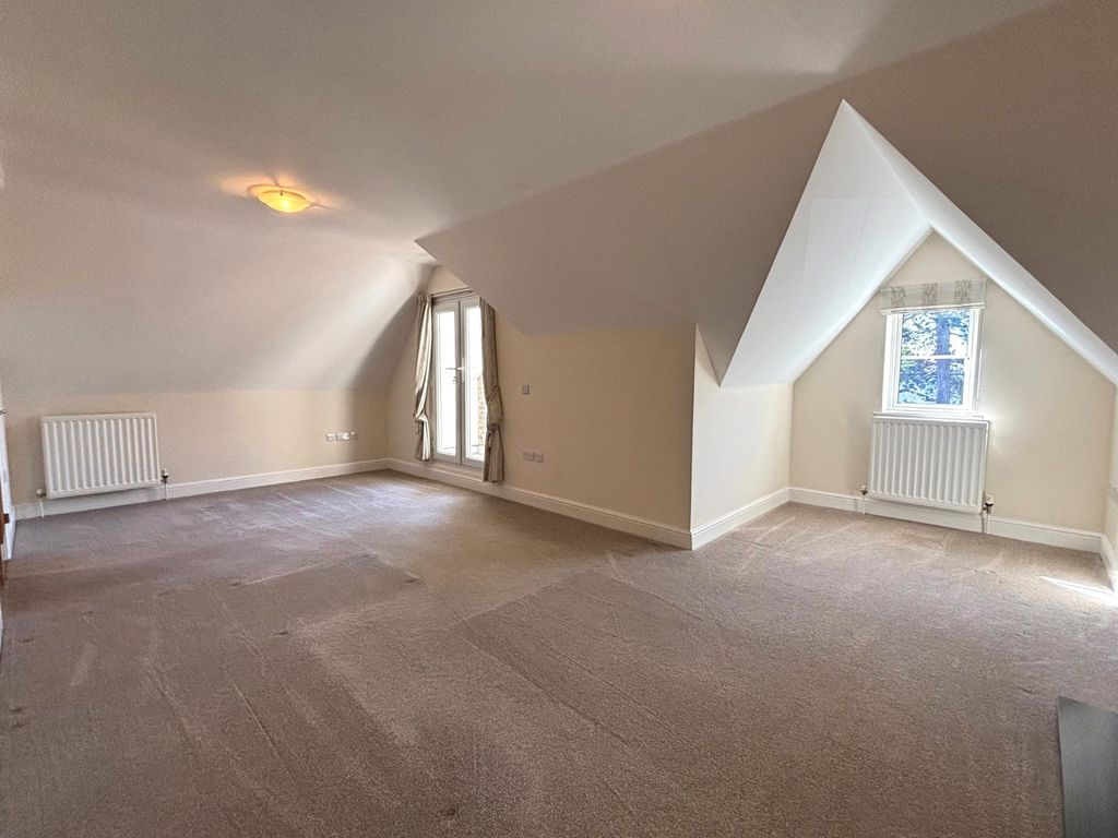 Property photo 2 of 9 Picture No. 19