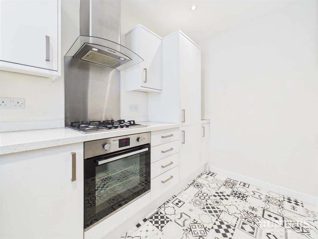Property photo 3 of 19 Cam03792G0-Pr0281-Still002.Jpg